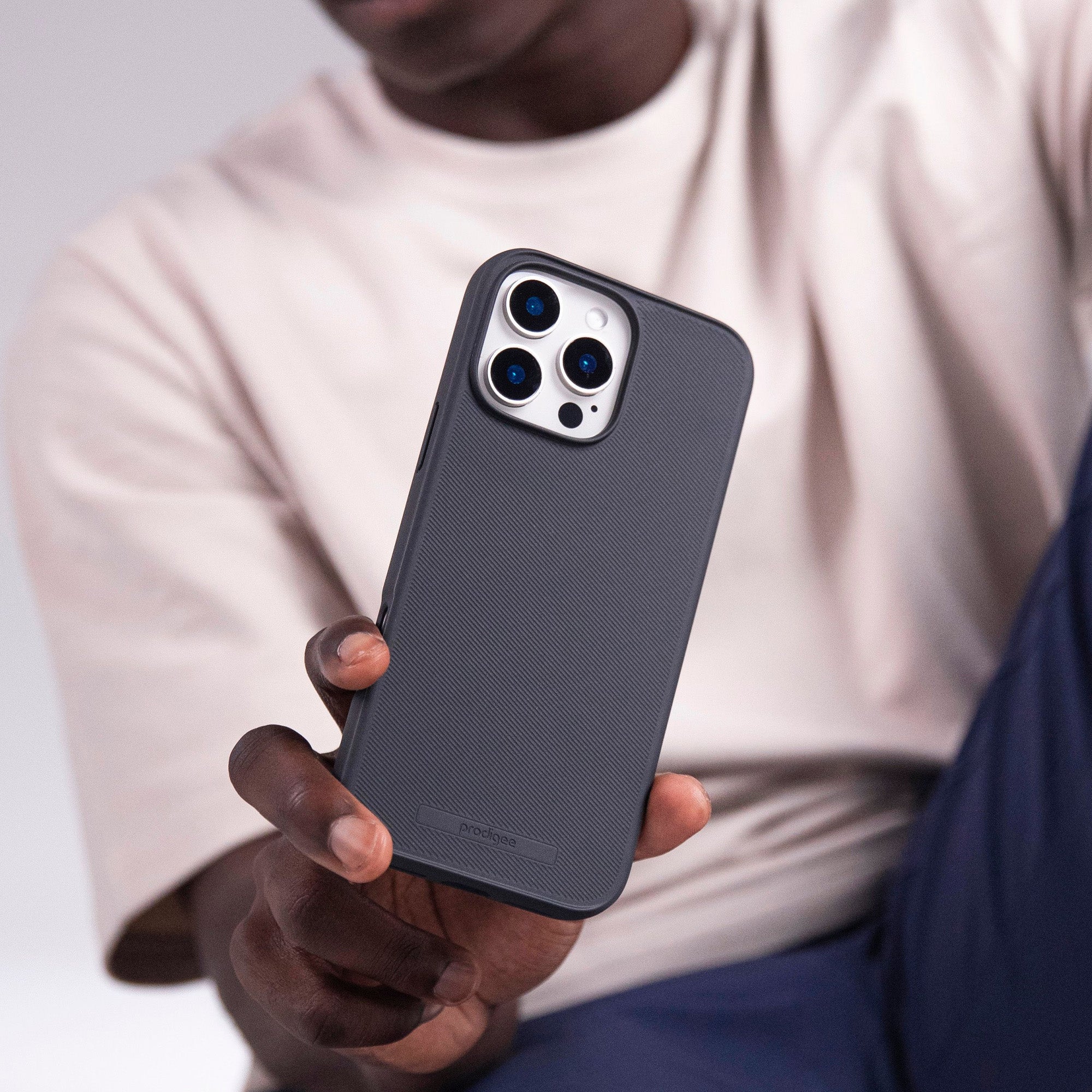 Solid for iPhone 16 Pro Max – Prodigee